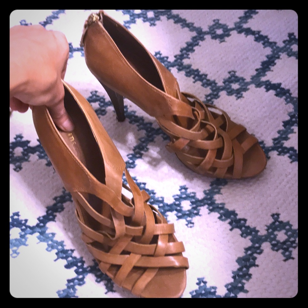 Chinese Laundry Tan leather heel Size 8